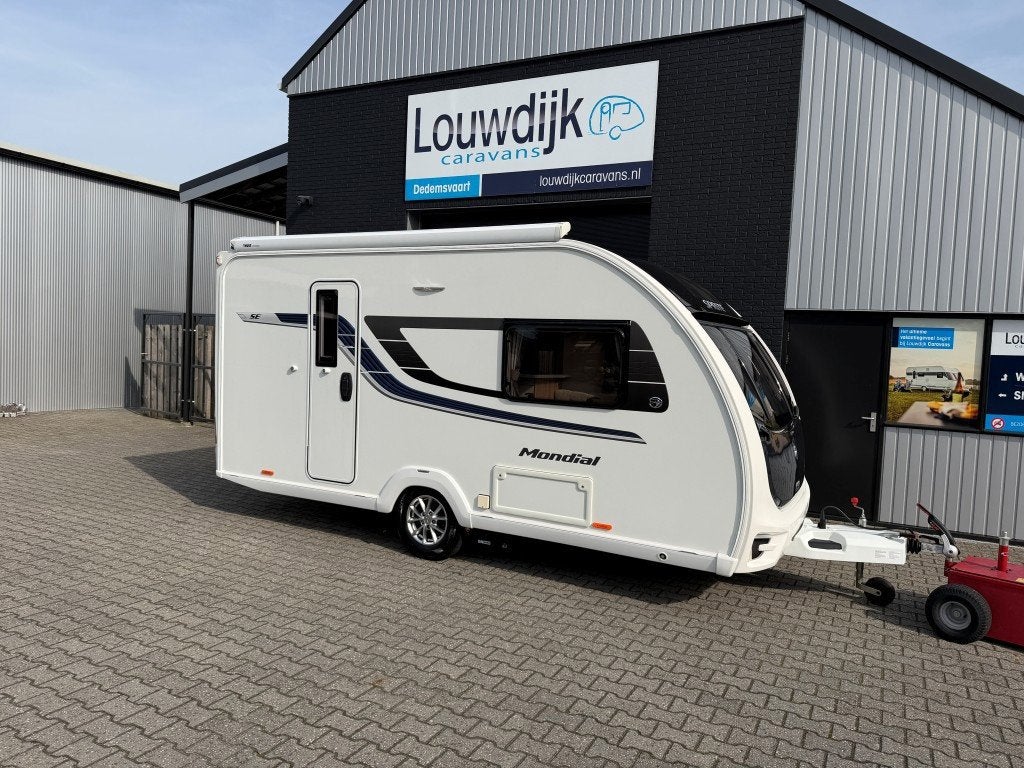 SPRITE Mondial 420 ’18 (Mover, Enkele Bedden, Douche), 2 aparte bedden, Rondzit, Tot en met 2, Bedrijf