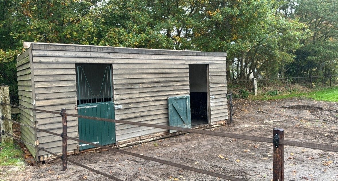 Buitenstal / Paardencontainer voor 2 paarden buitenstal, Dieren en Toebehoren