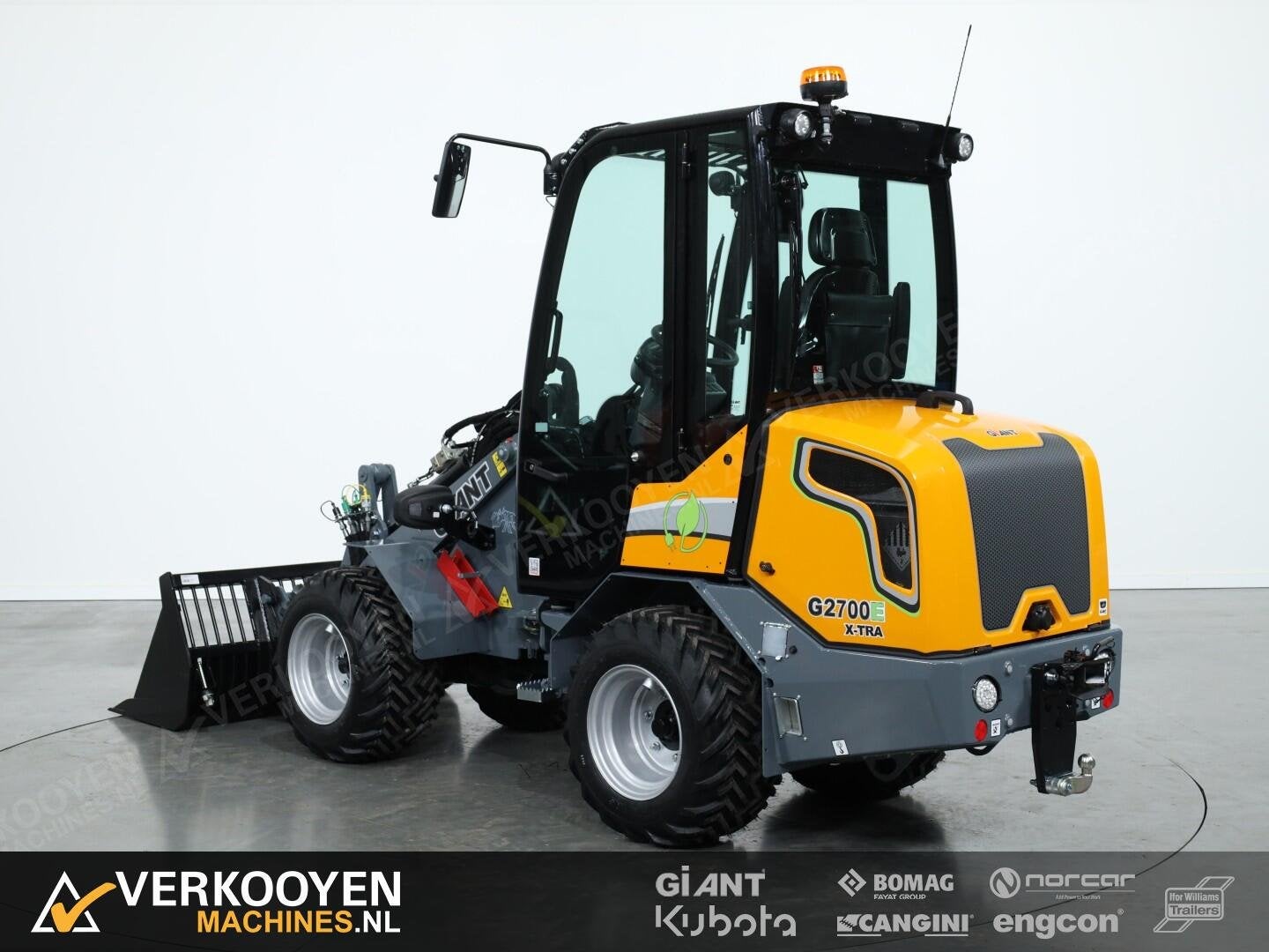 2025 Giant G2700E X-tra (Cabine) VV1515, Wiellader of Shovel