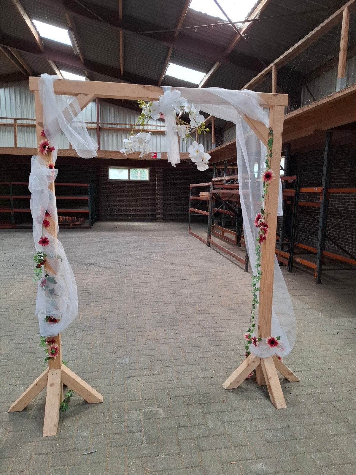 Houten trouwboog met decoratie, Ophalen, Gebruikt, Versiering, Geboorte of Huwelijk
