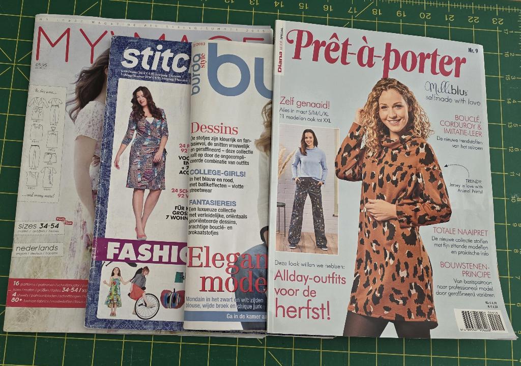 4 patronenbladen, Hobby en Vrije tijd, Kledingpatronen, Overige merken, Verzenden, Vrouw, Overige typen