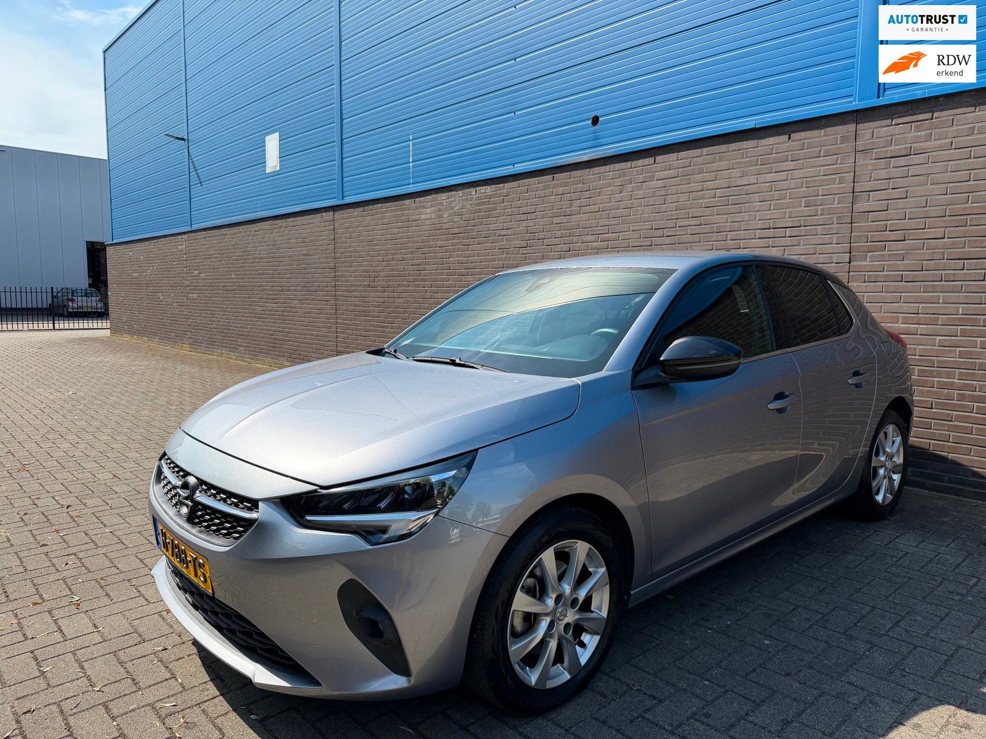 Opel Corsa 1.2 GS Line | LED | Stoel- en stuur verwarming |, Voorwielaandrijving, Dealer onderhouden, Gebruikt, Euro 6
