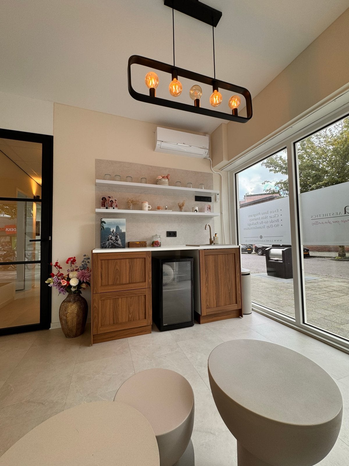 Beautysalon/ schoonheidssalon ter overname Haarlem, Vacatures