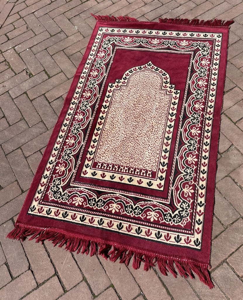 Arabisch, Turks of Marokkaans gebedskleedje, Gebruikt, Rood, 100 tot 150 cm, Rechthoekig