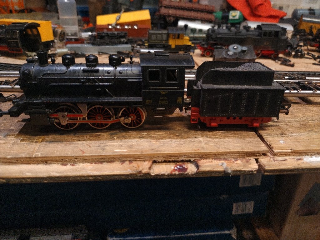 Fleischmann locomotief met tender, Gebruikt, Fleischmann, Ophalen of Verzenden, Analoog