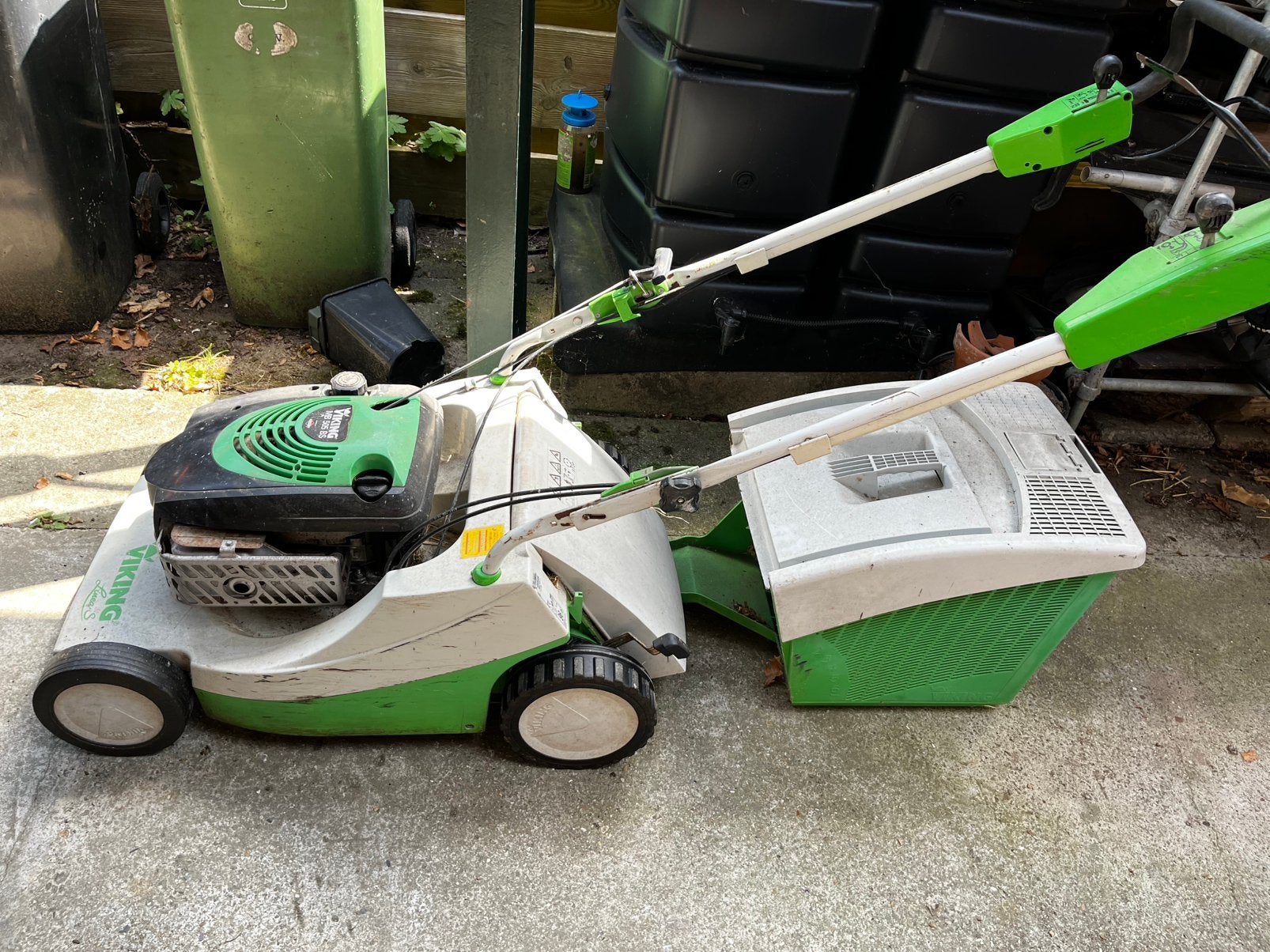 Gratis viking benzine maaier, Tuin en Terras, Grasmaaiers, Gebruikt, Benzine-grasmaaier, 40 t/m 49 cm, Opvangbak, Ophalen