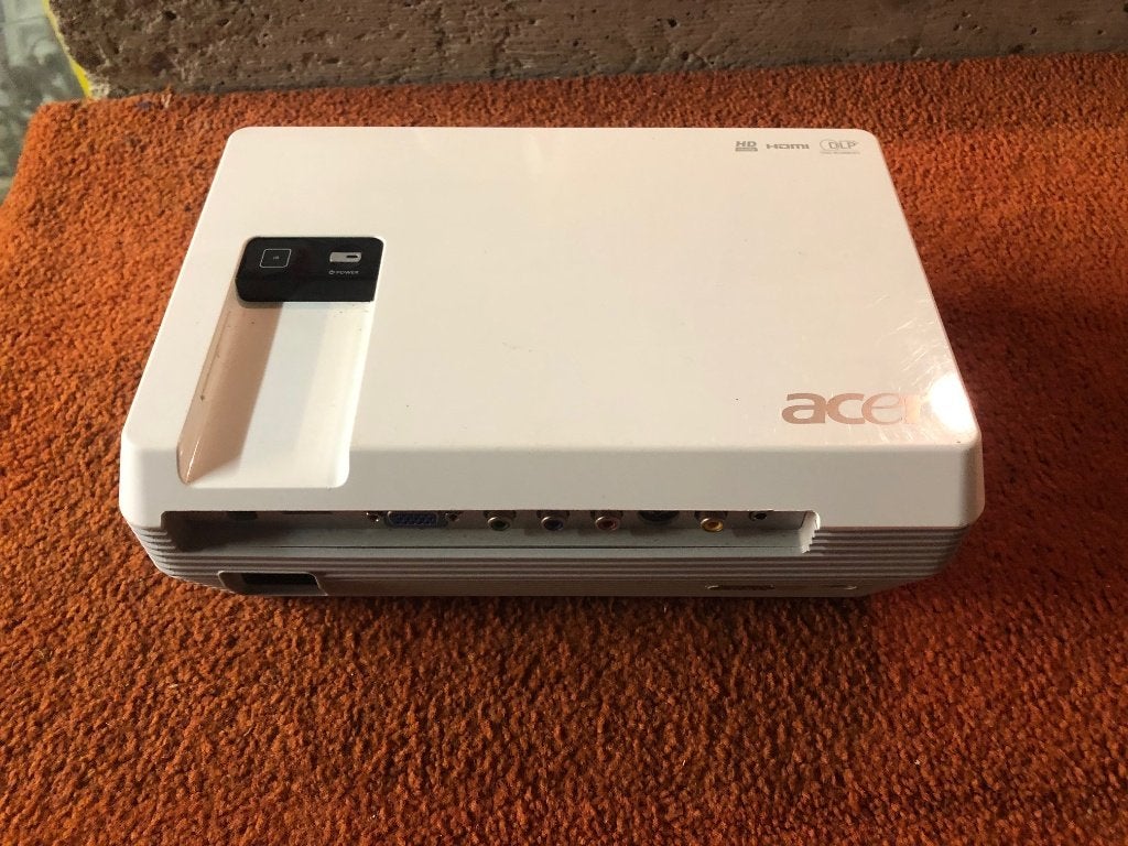 ACER beamer voor €15,=, Ophalen, Gebruikt, HD (720), DLP