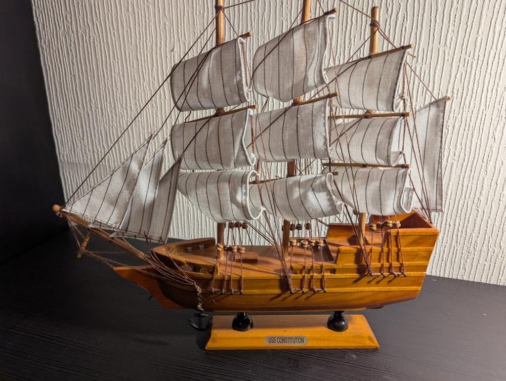 USS Constitution. Hout schip, Hobby en Vrije tijd, Modelbouw | Boten en Schepen, Zo goed als nieuw, Overige merken, Ophalen of Verzenden