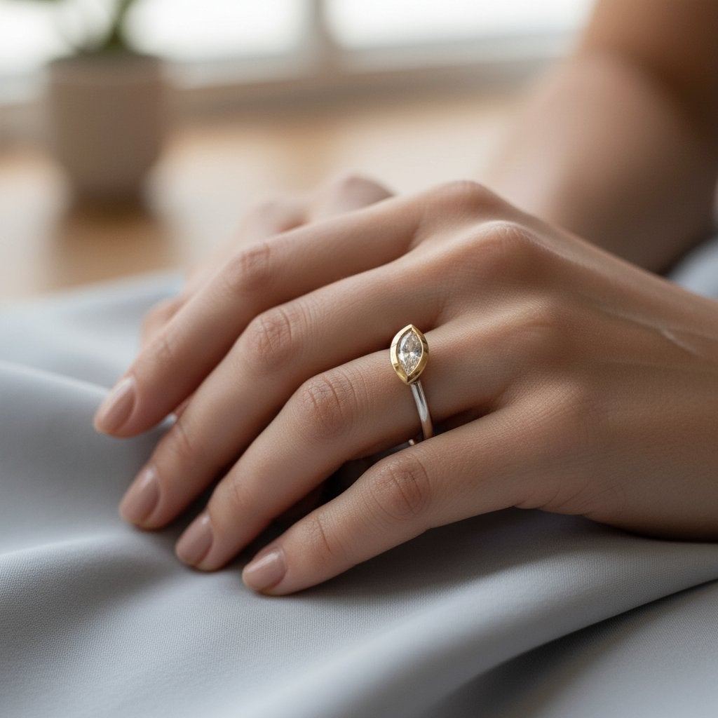 Zilveren ring met gouden zetting, 18.5 mm, 18 tot 19, Info@zilverwebsite.nl, Verzenden, Zo goed als nieuw