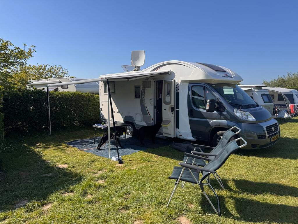 Roller Team T-Line-Fiat Ducato, 2xairco,nw distre.riem & Apk, Caravans en Kamperen, Campers, Ringverwarming, Fiat, Fietsendrager