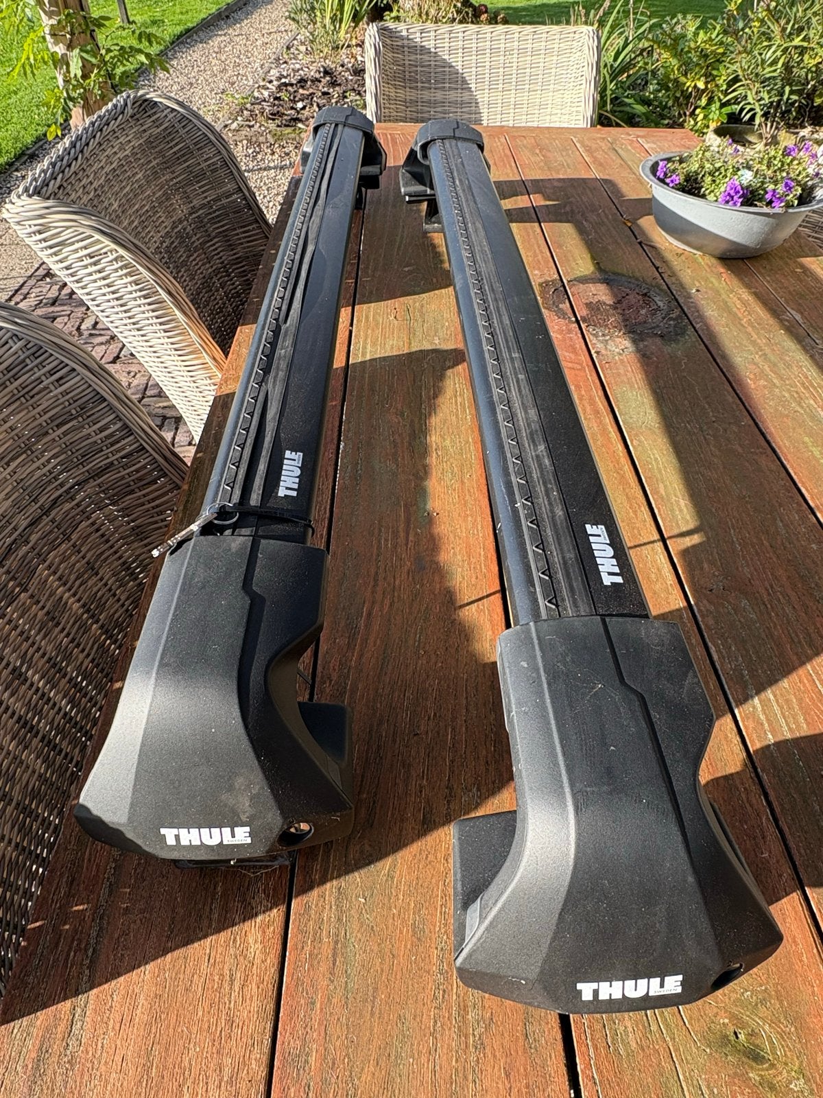 Thule WingBar Edge 104 cm dakdragers, Auto diversen, Ophalen, Zo goed als nieuw