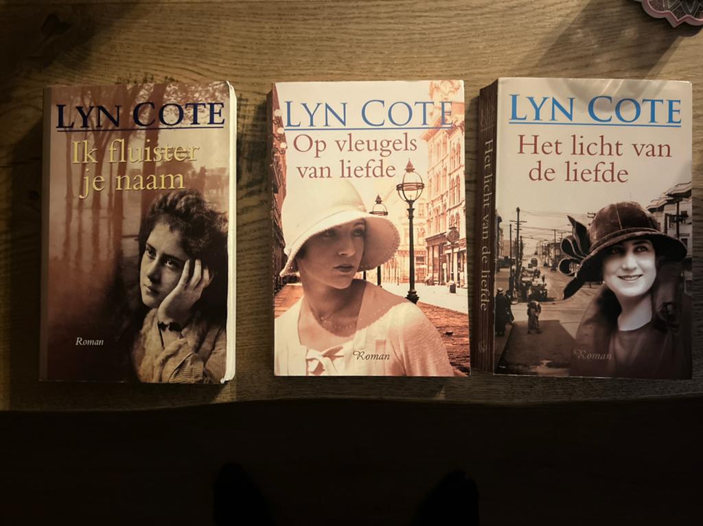 Driedelige serie Lyn Cote romans, Boeken, Ophalen of Verzenden, Zo goed als nieuw