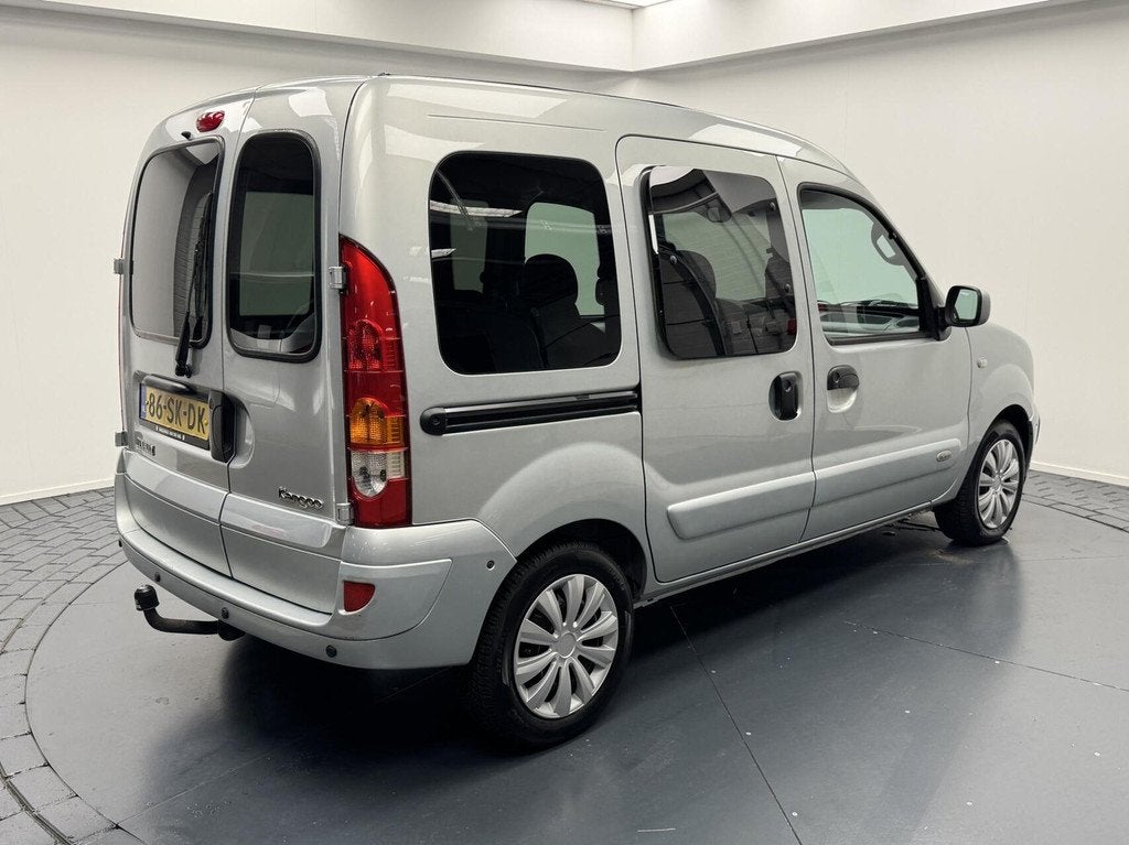 Renault Kangoo combi 1.6-16V Expression Automaat-Airco-Trekh, Auto's, Renault, Stof, Gebruikt, Huisgarantie, 49 €/maand