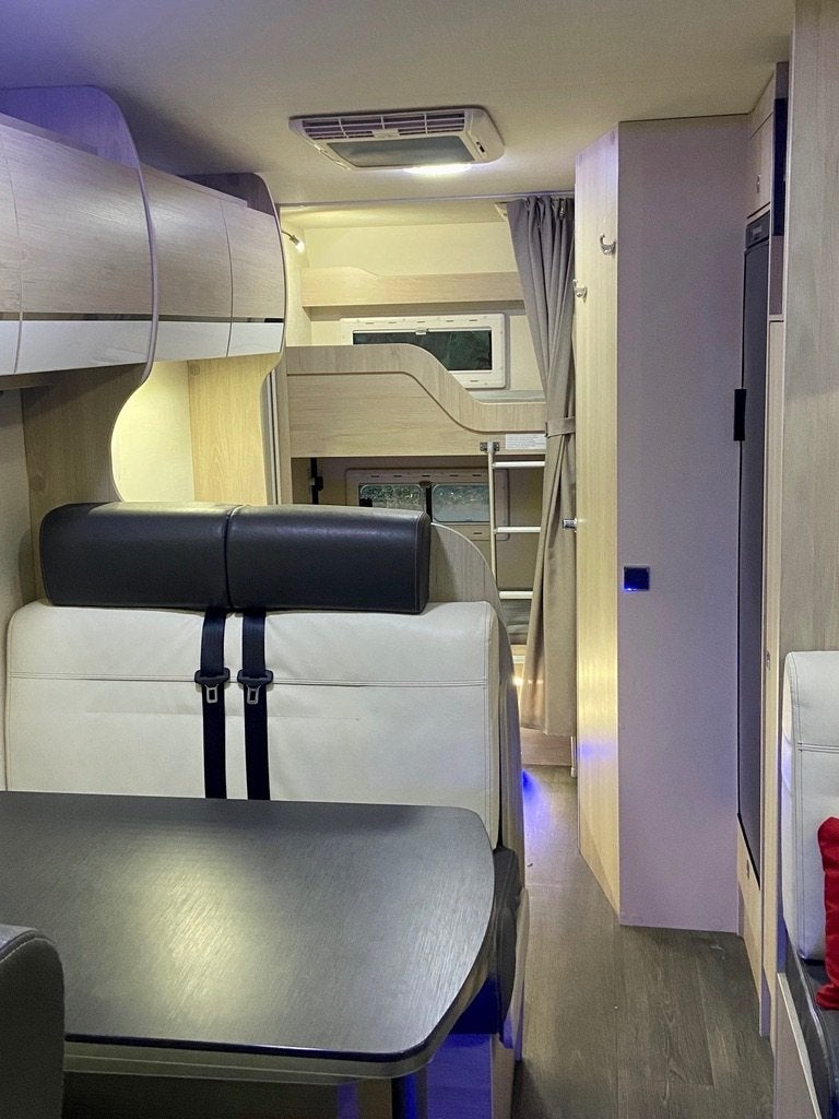 Foto 10 van Challenger C256 | 2019 | 7 zit/slaapplaats, 2x airco Offgrid