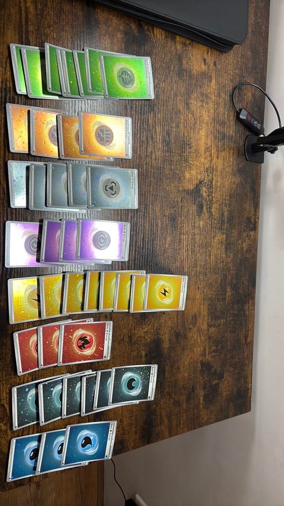 41 Shiny Energy 151 Cards, Hobby en Vrije tijd, Ophalen of Verzenden, Zo goed als nieuw, Meerdere kaarten
