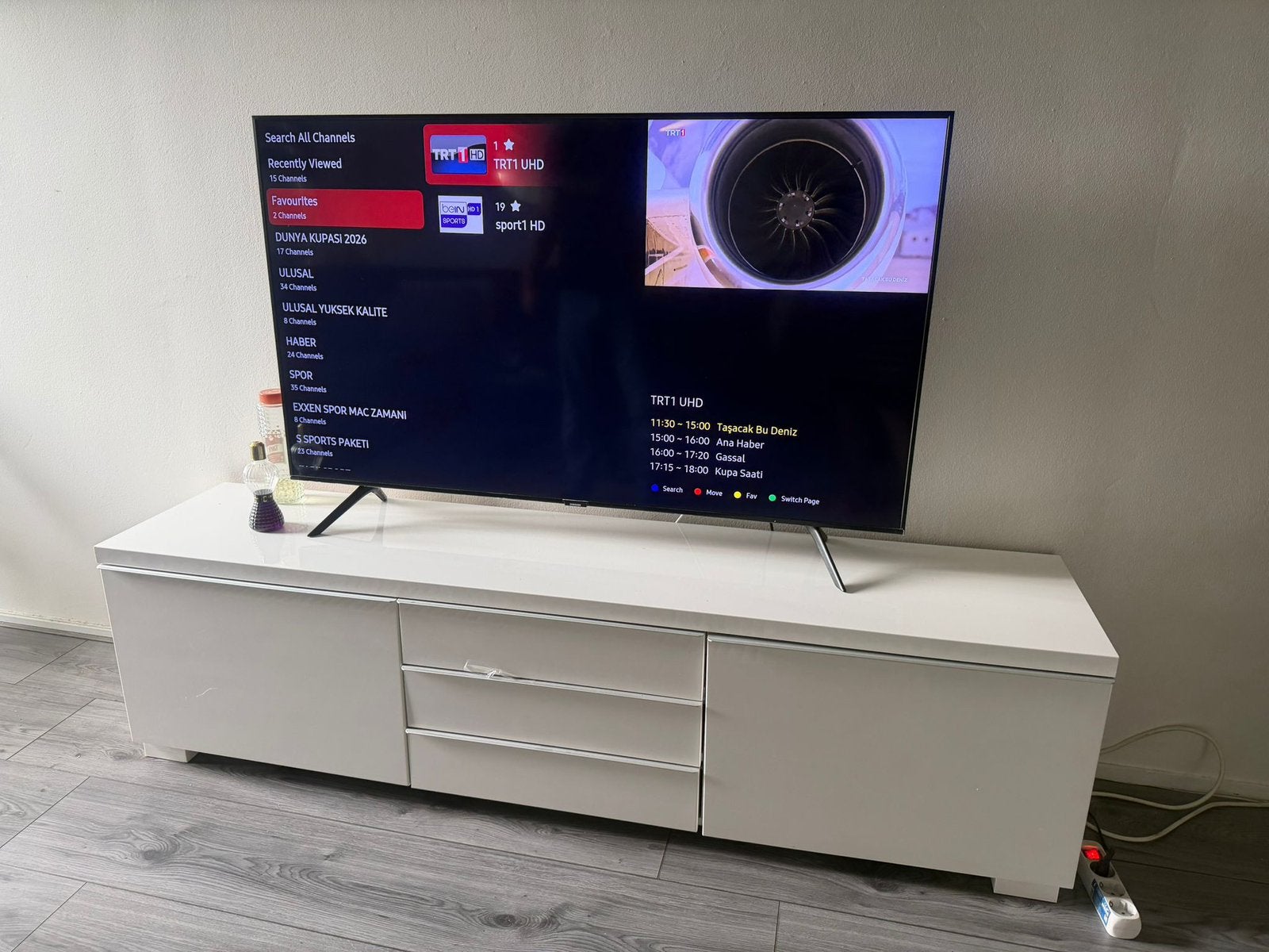 Tv meubel, Huis en Inrichting, Kasten | Televisiemeubels, Ophalen, Zo goed als nieuw, 25 tot 50 cm, Minder dan 100 cm