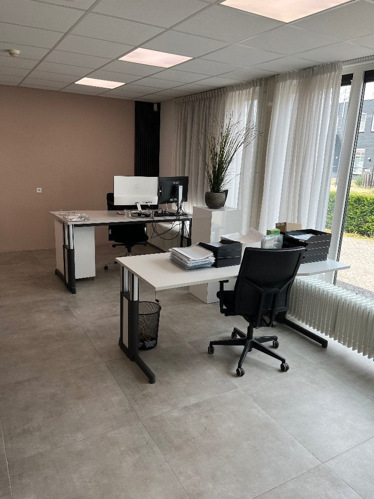 Kantoor meubels 3 bureaus wit, Ophalen, Gebruikt, 50 tot 100 cm, 50 tot 100 cm