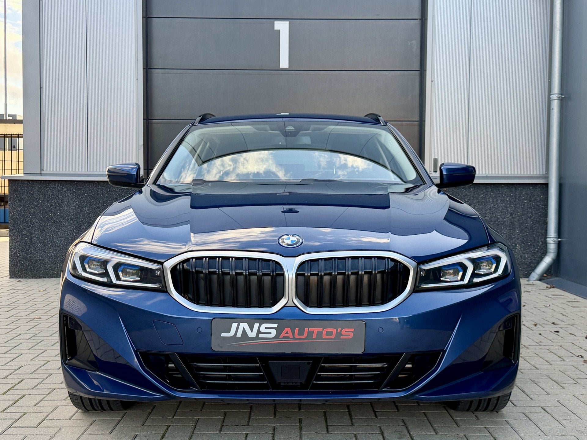 BMW 3 Serie Touring 320e LCi *90% SOH* Phytonicblau / Laser, Automaat, Gebruikt, 4 cilinders, Blauw