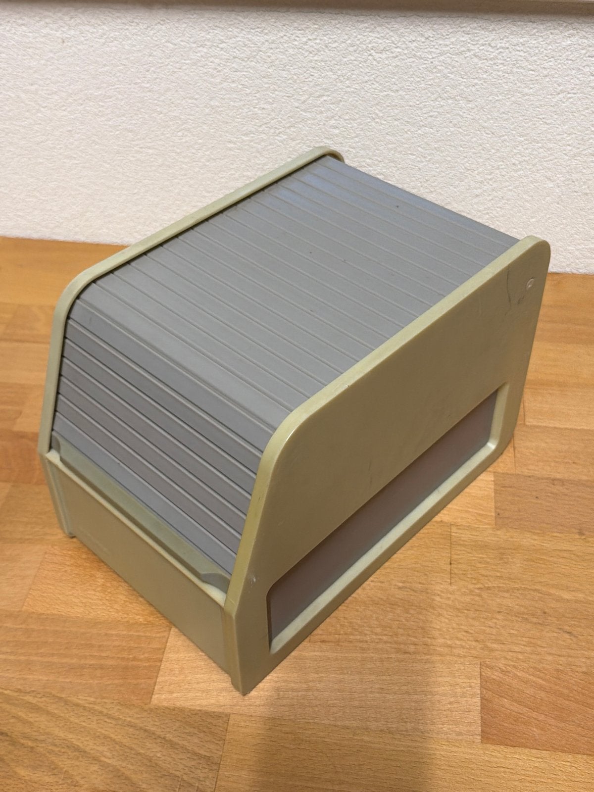 Mooie 5.25" floppy disk opbergdoos met rolluik, Ophalen of Verzenden