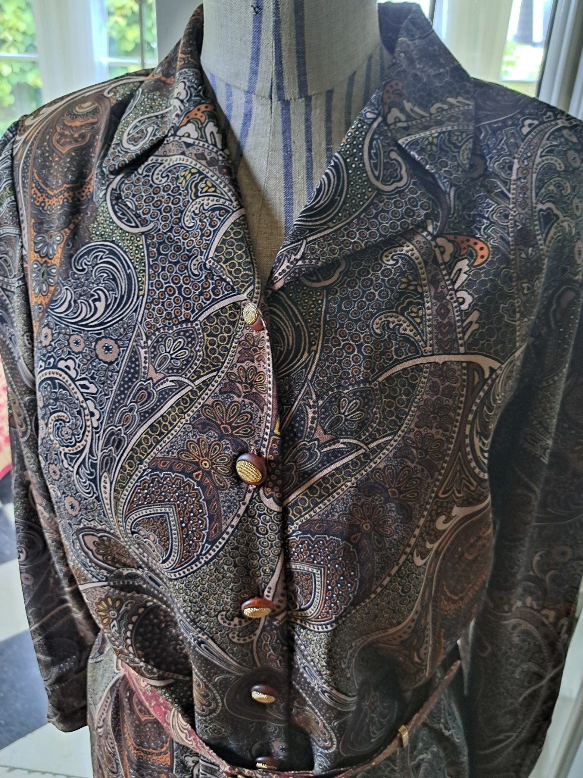 Foto 2 van Leuke jurk met ceintuur in Paisley motief 40