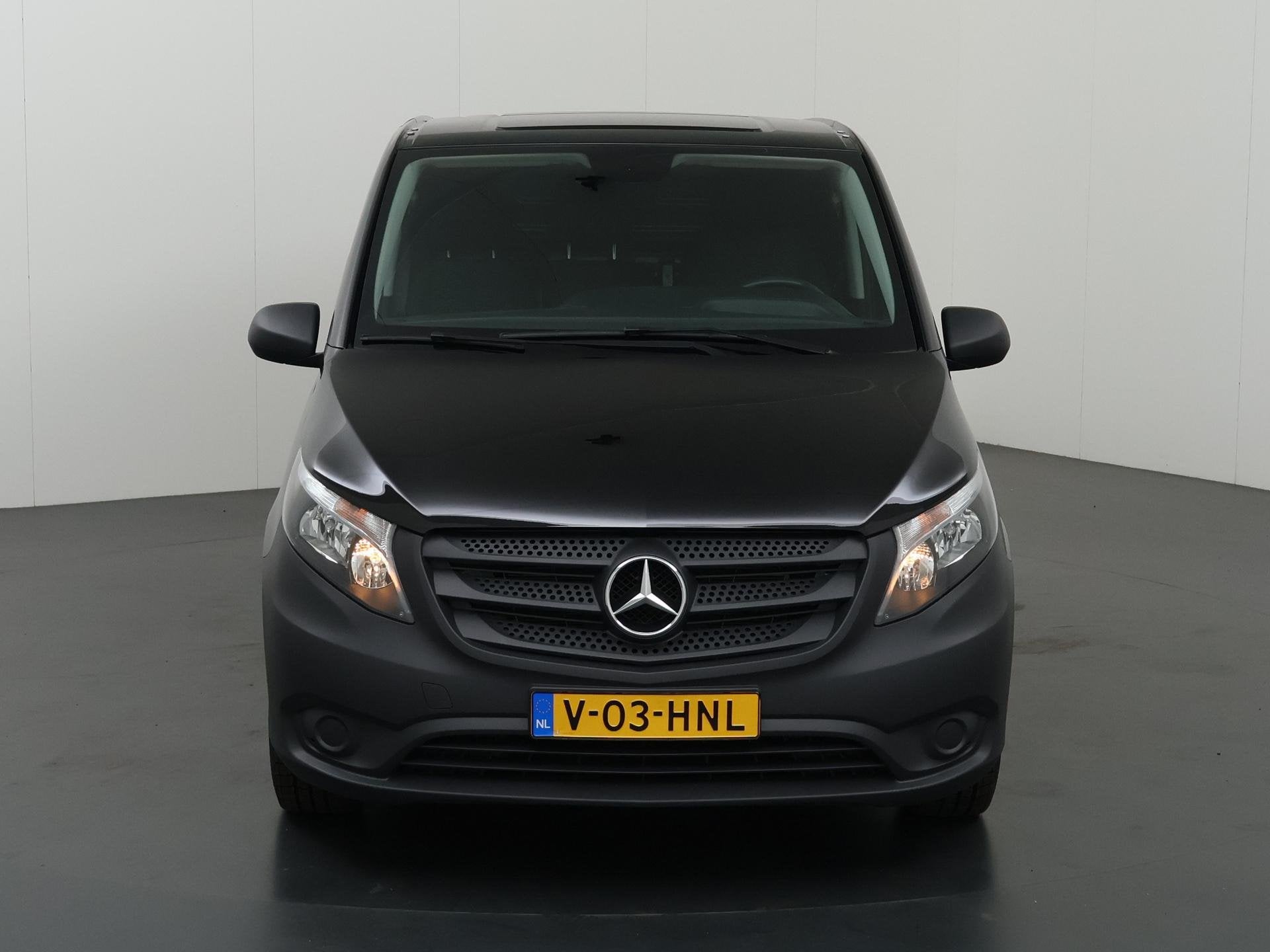 Mercedes-Benz Vito 114 CDI | Aut. | Lang L2 | Airco | Parkee, Gebruikt, Euro 6, 2000 kg, Zwart