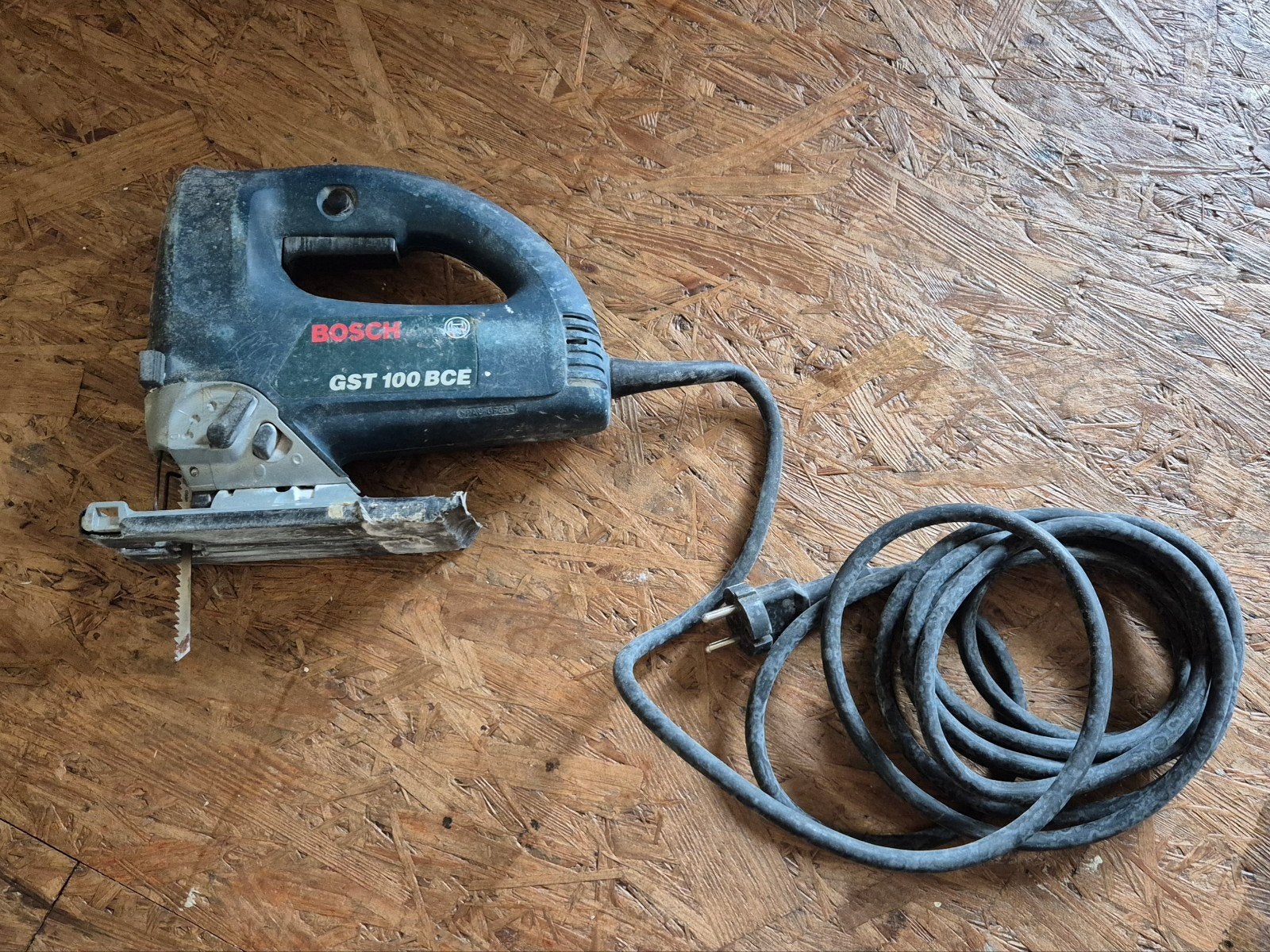 Bosch GST 100 BCE Decoupeerzaag met Koffer, Gebruikt, Decoupeerzaag, Ophalen of Verzenden, 30 tot 70 mm