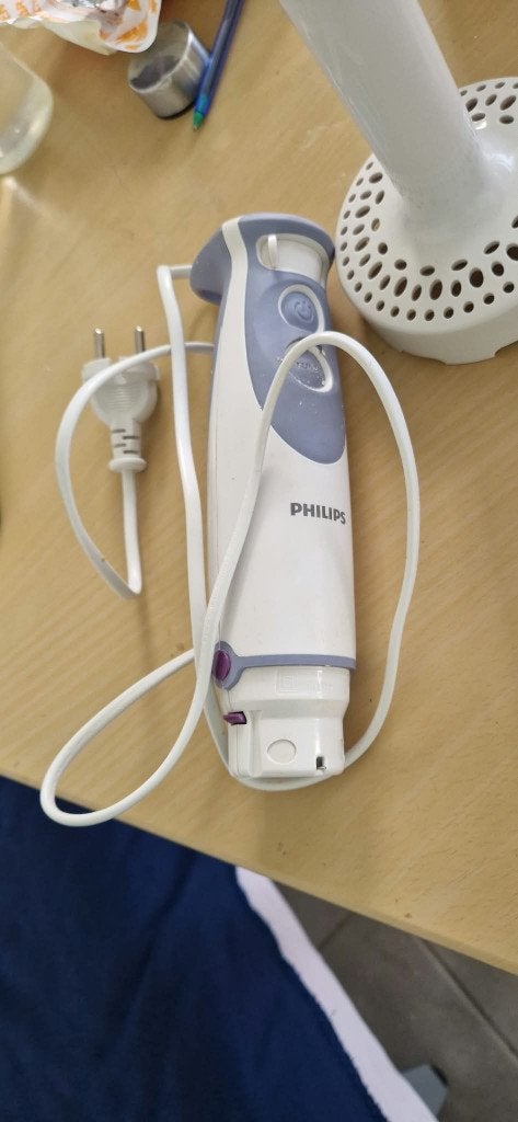 Philips Staafmixer met maatbeker - Wit/Paars, Minder dan 1 liter, Ophalen, Gebruikt, 1 snelheid