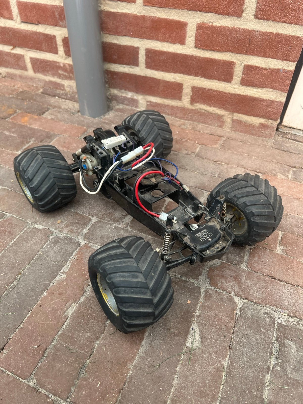 Tamiya RC auto chassis voor onderdelen of restauratie, Elektro, Gebruikt, Ophalen of Verzenden, Onderdeel