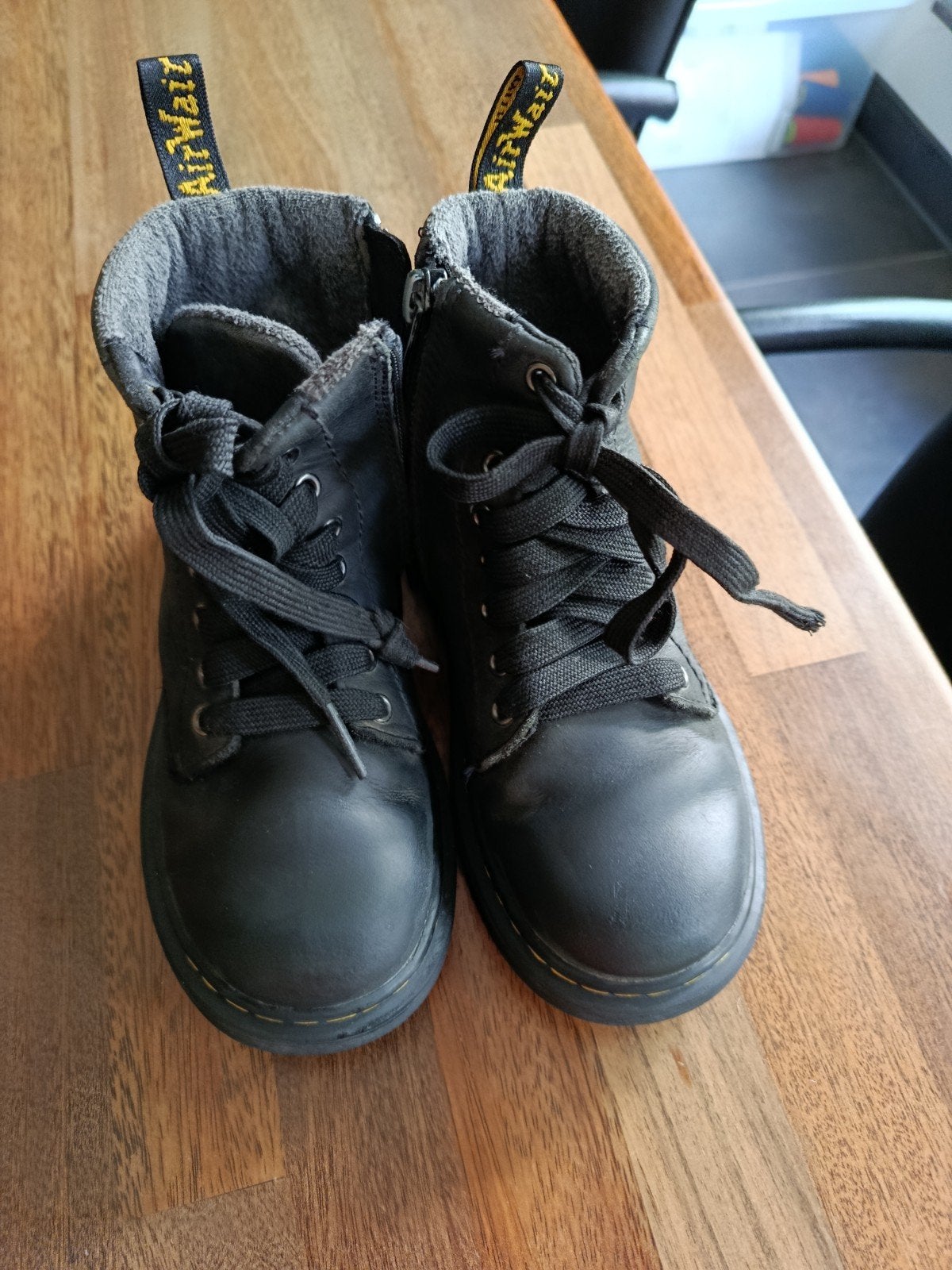 Dr Martens 1460 Junior Wintergrip Laarzen Zwart Maat 29, Dr Martens, Gebruikt, Jongen of Meisje, Ophalen of Verzenden