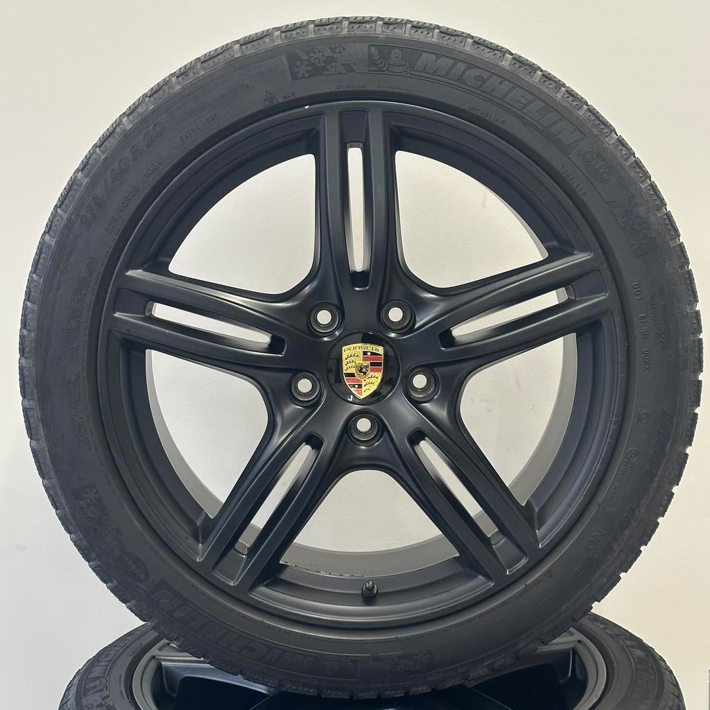 20 inch Porsche Panamera 971 Winterset Michelin breedset, Ophalen, Gebruikt, 275 mm, Banden en Velgen