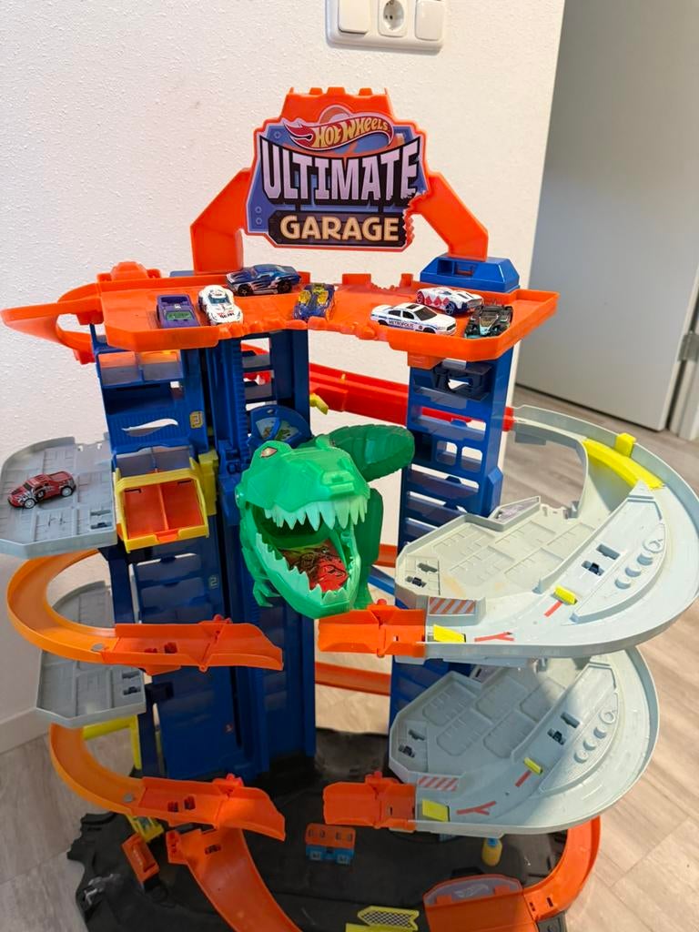 Hot Wheels Ultimate Garage met T-Rex – compleet en werkend, Ophalen, Racebaan, Zo goed als nieuw, Hot Wheels