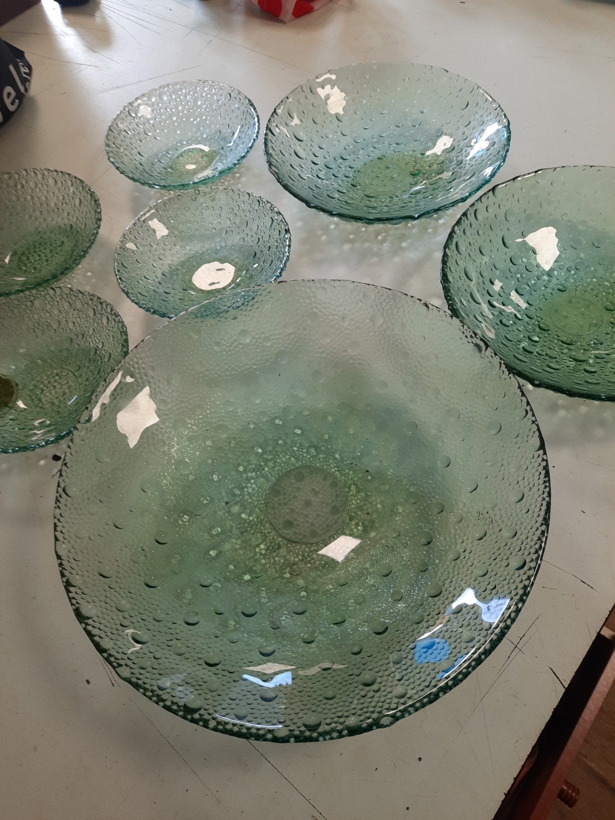 Verzameling Druppelglas van Pavel Panek, Ophalen