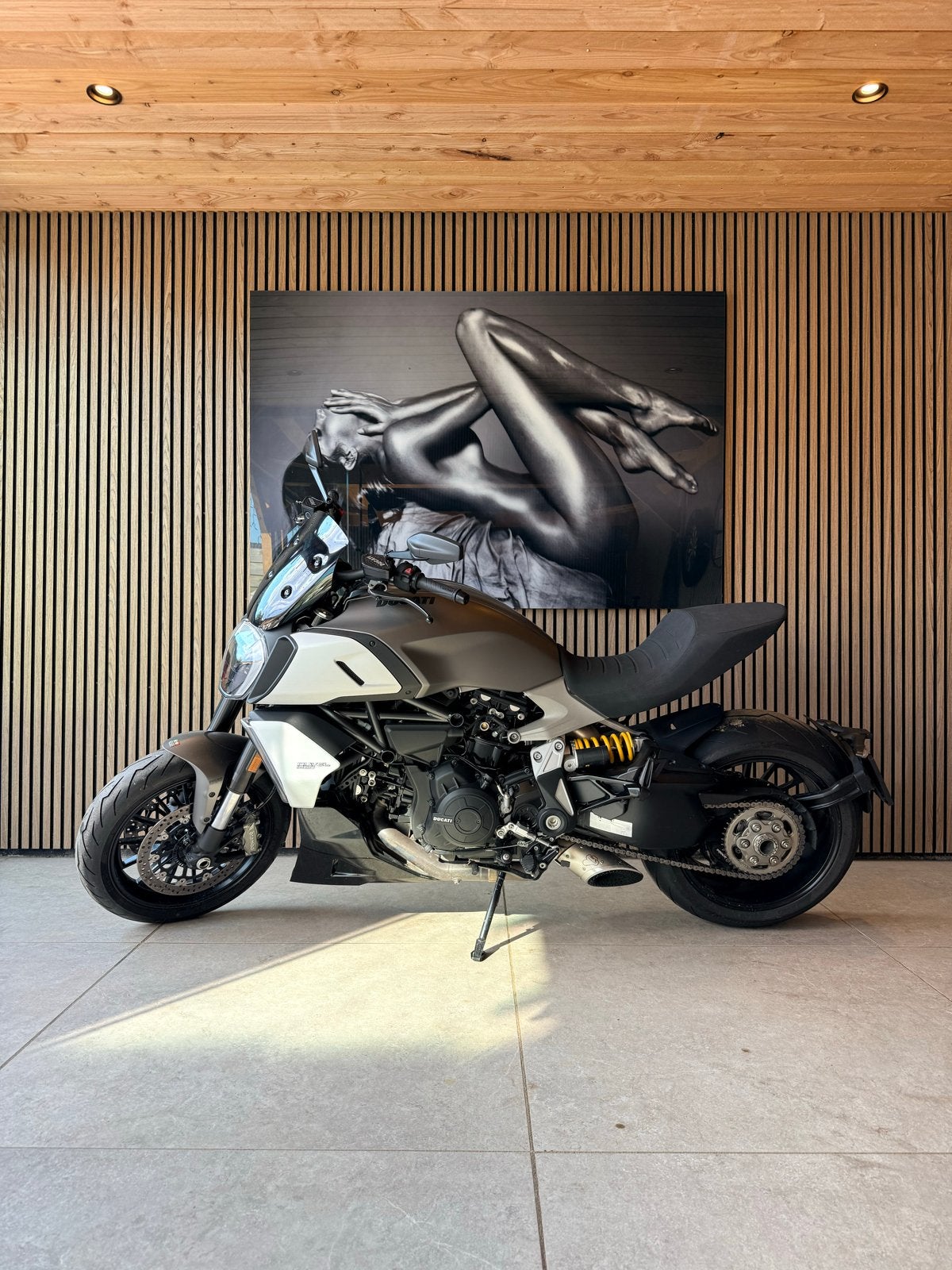 Ducati Diavel 1260 Termignoni NIEUWSTAAT!, 2 cilinders, Occasion, Motorrijbewijs A, Particulier