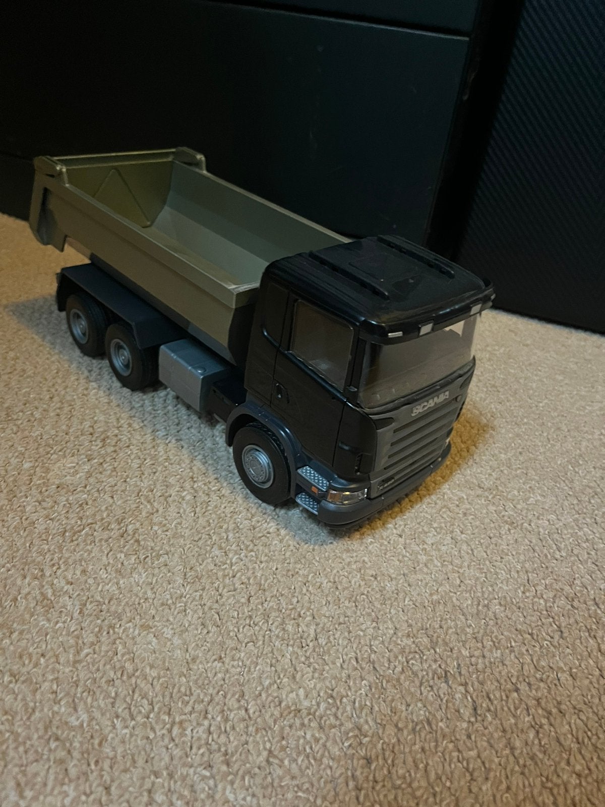 Scania kipper Emek vrachtwagen schaal1:25, Ophalen of Verzenden, Zo goed als nieuw, Bus of Vrachtwagen, Overige merken