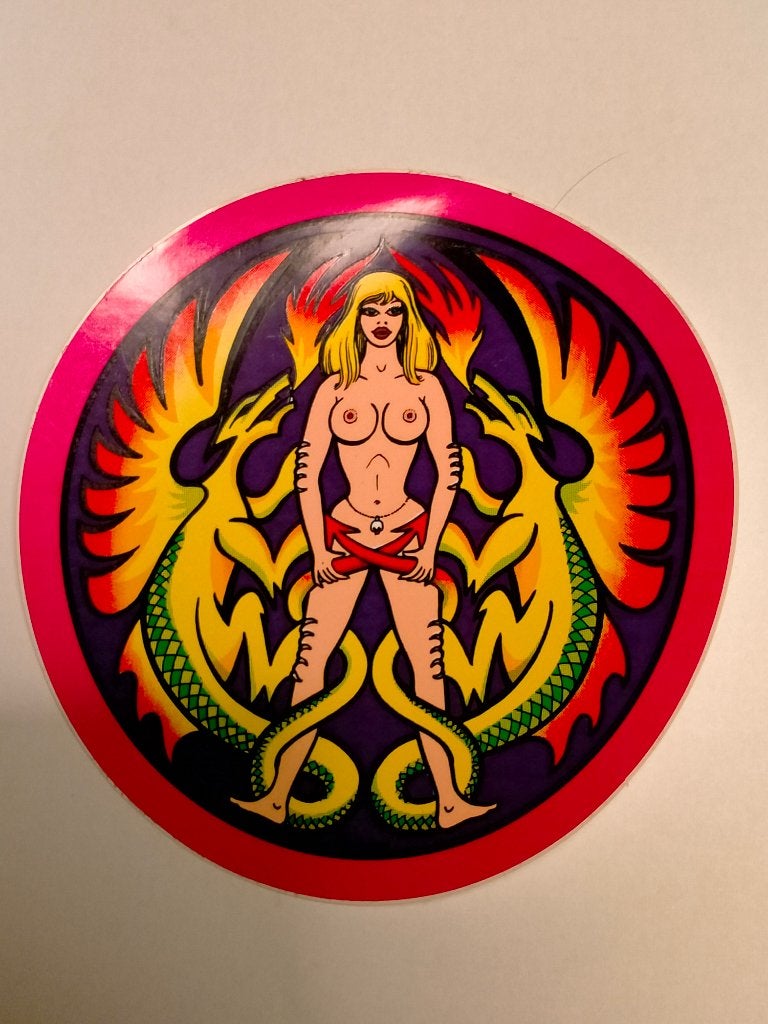 Pin-up Pinup draken gothic vintage logo sticker RARE, Verzenden, Zo goed als nieuw, Overige typen