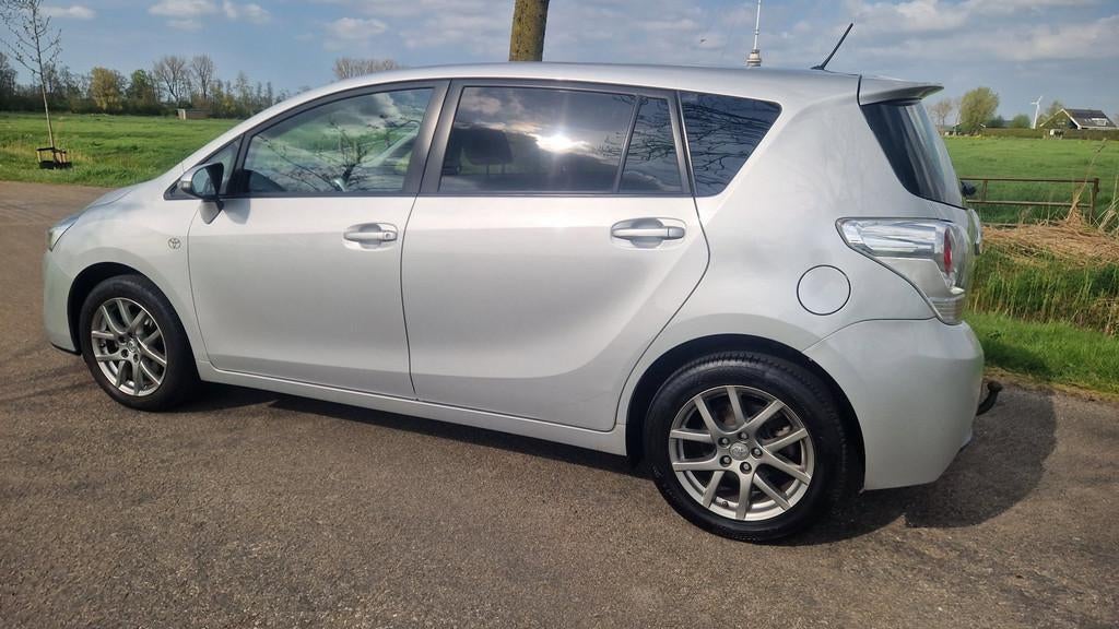 Toyota Verso 1.6 VVT-i Business Panoramadak , 7 persoons , T, Auto's, Toyota, Euro 5, Gebruikt, 4 cilinders, 132 pk