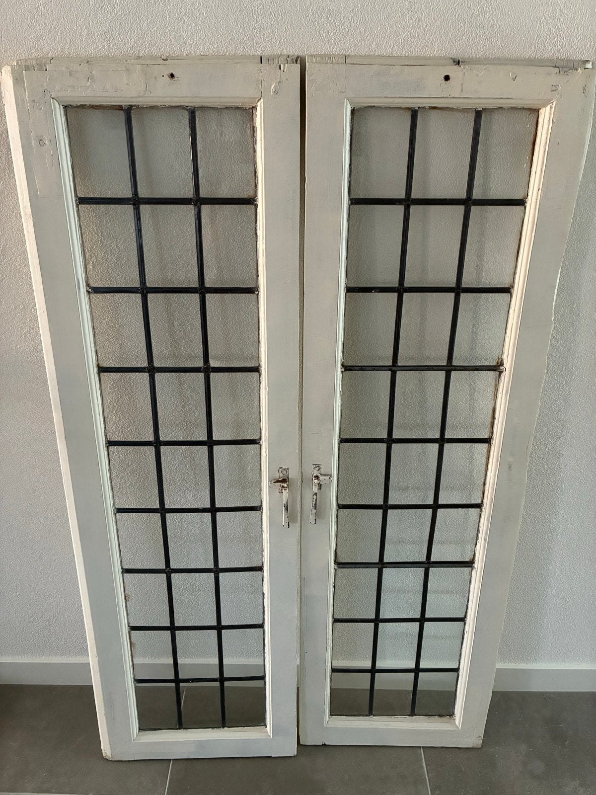 Antieke glas-in-lood ramen (2 stuks), Ophalen, Gevelraam of Ruit, Gebruikt, Minder dan 80 cm