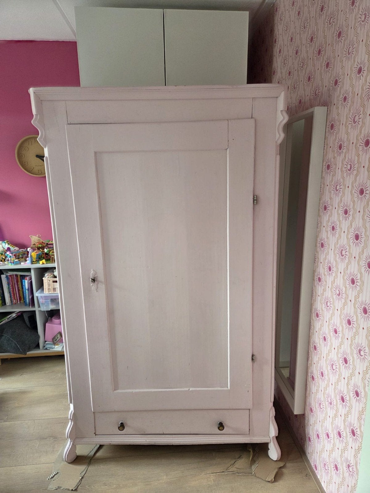 Vintage Roze Kledingkast met Lade en Hangruimte, Gebruikt, 100 tot 150 cm, Vintage, Brocante, 150 tot 200 cm