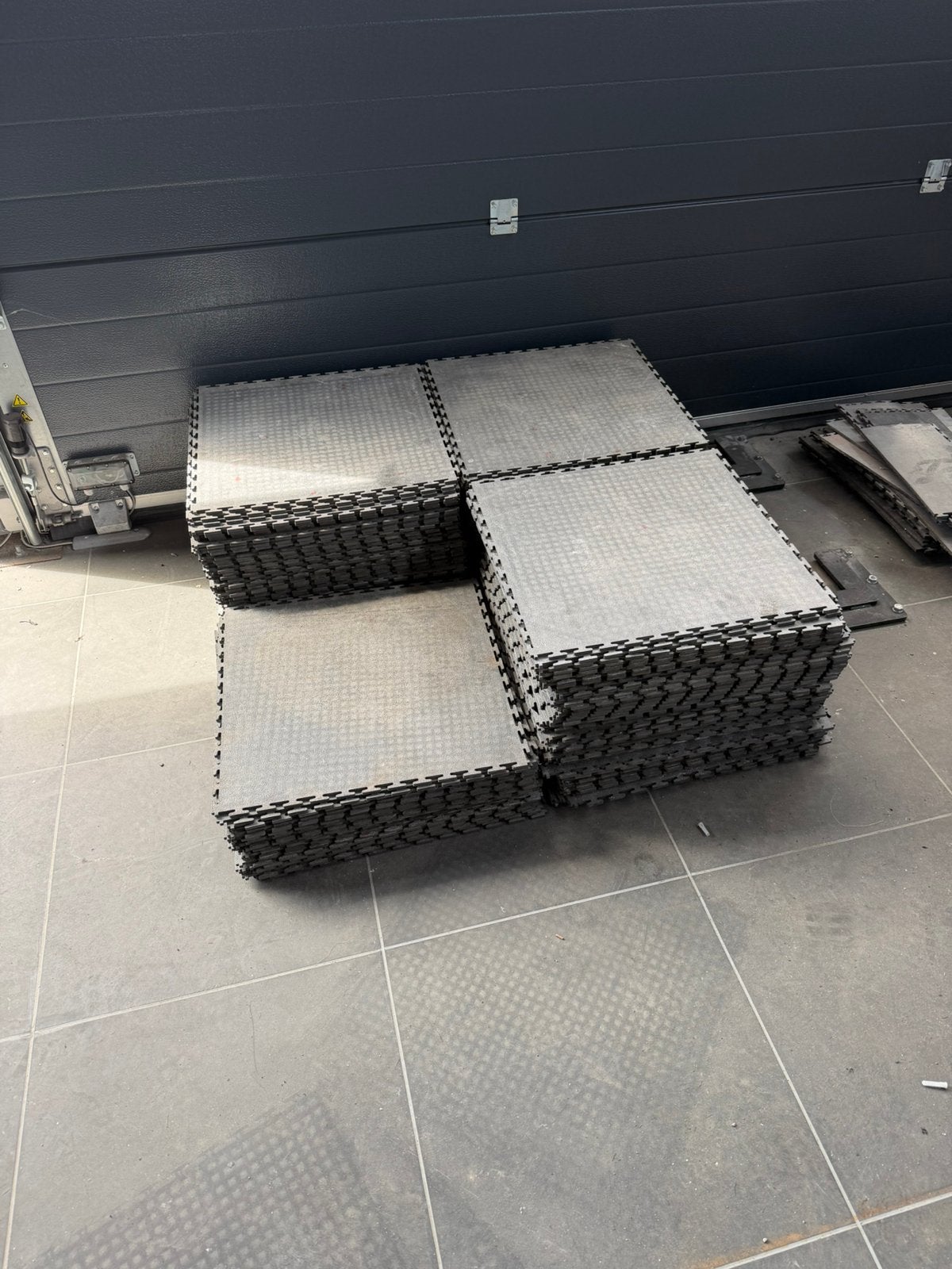 PVC kliktegels voor garagevloer. 172 stuks, Ophalen, Gebruikt, 50 tot 150 cm, Overige typen