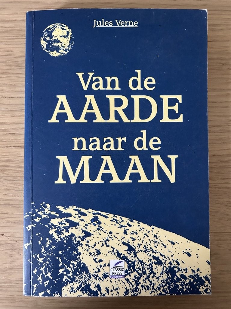 Jules Verne - Van de aarde naar de maan, roman, Ophalen of Verzenden, Gelezen, Jules Verne, Europa overig