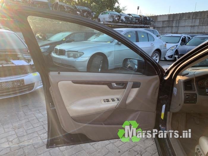 Portier 4Deurs links-voor van een Volvo V70, Gebruikt, -, Deur, -