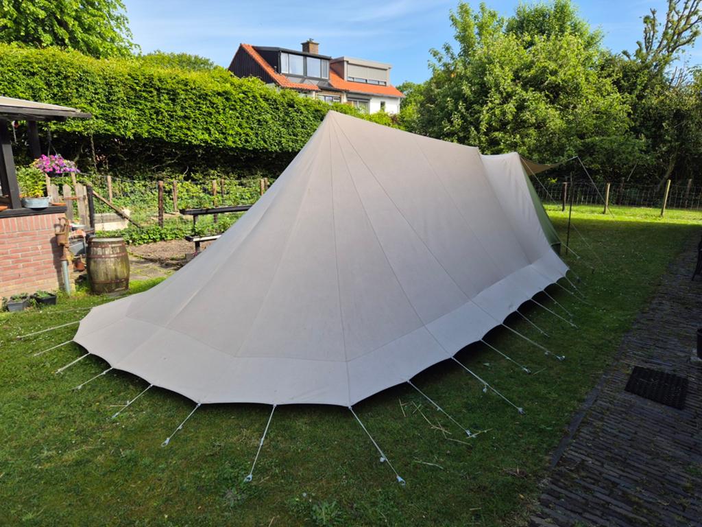 Randstad Piramide tent 4 pers.met luifel en windhoeken, Caravans en Kamperen, Tenten, Ophalen
