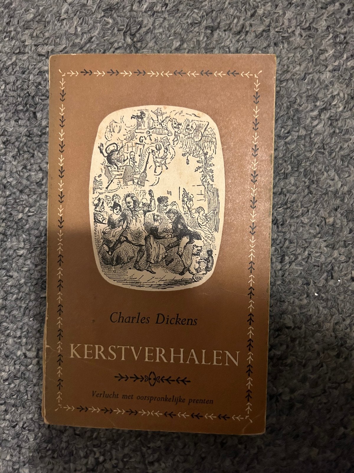 Kerstverhalen - Charles Dickens (Prisma Boeken), Ophalen of Verzenden, Gelezen, Nederland