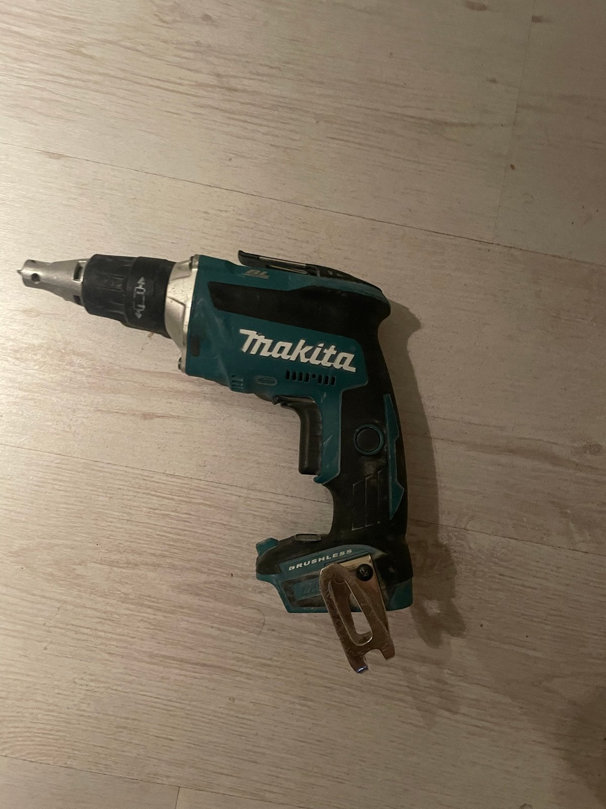 Makita DFS452 18V Accu Schroefmachine - Gebruikt, Variabele snelheid, Ophalen of Verzenden, Boor- en Schroefmachine, Gebruikt