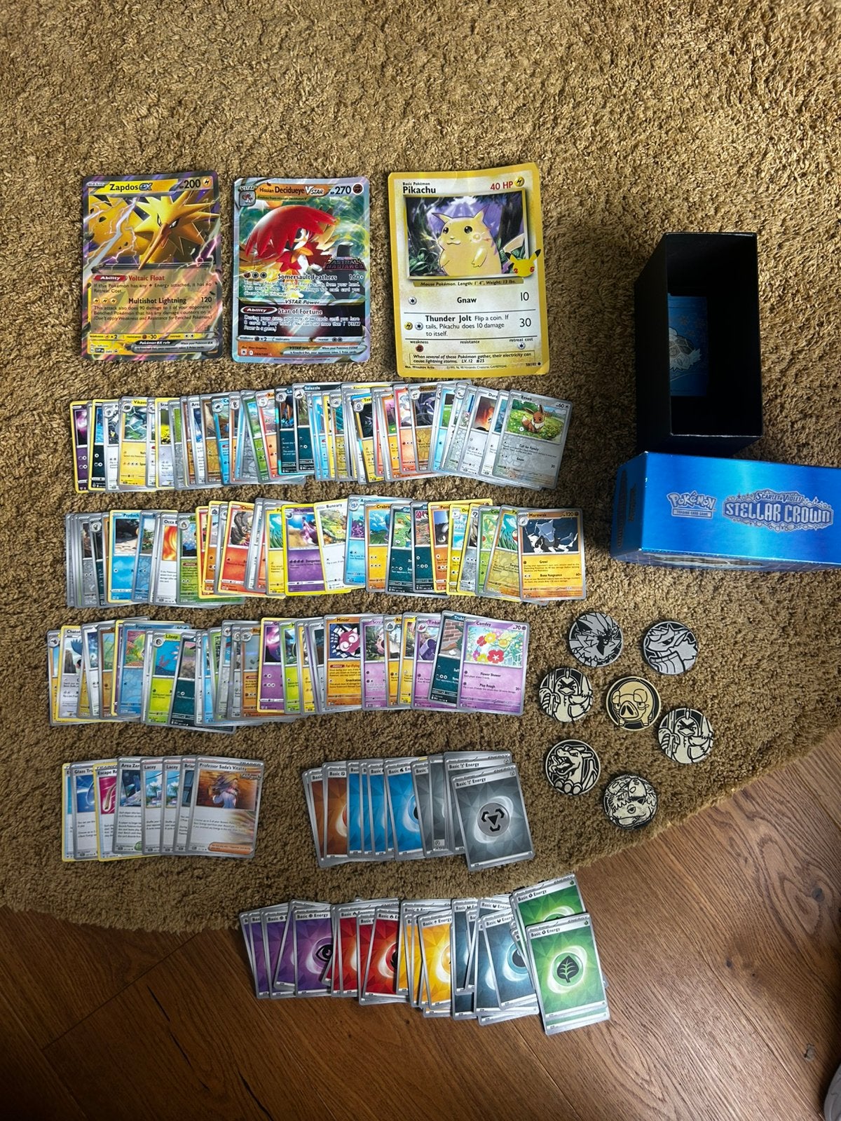 Pokemon verzameling diversen kaarten en munten, Ophalen of Verzenden, Gebruikt, Meerdere kaarten