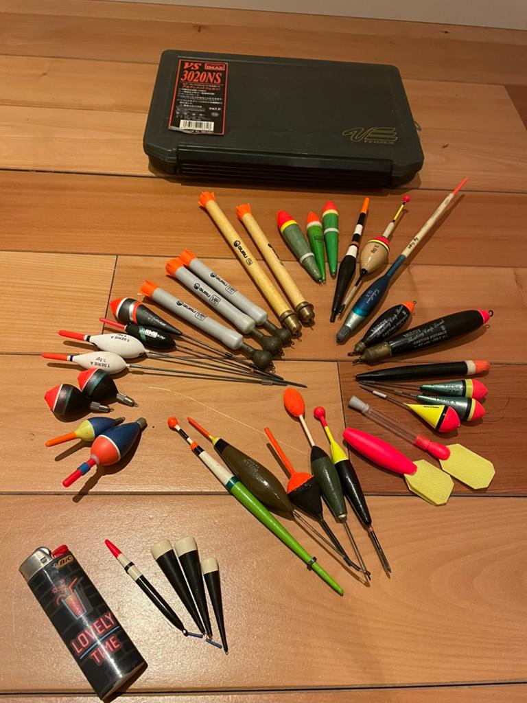37 stuks aan dobbers voor het vissen op Winde, Ophalen of Verzenden, Zo goed als nieuw, Dobber of Lood