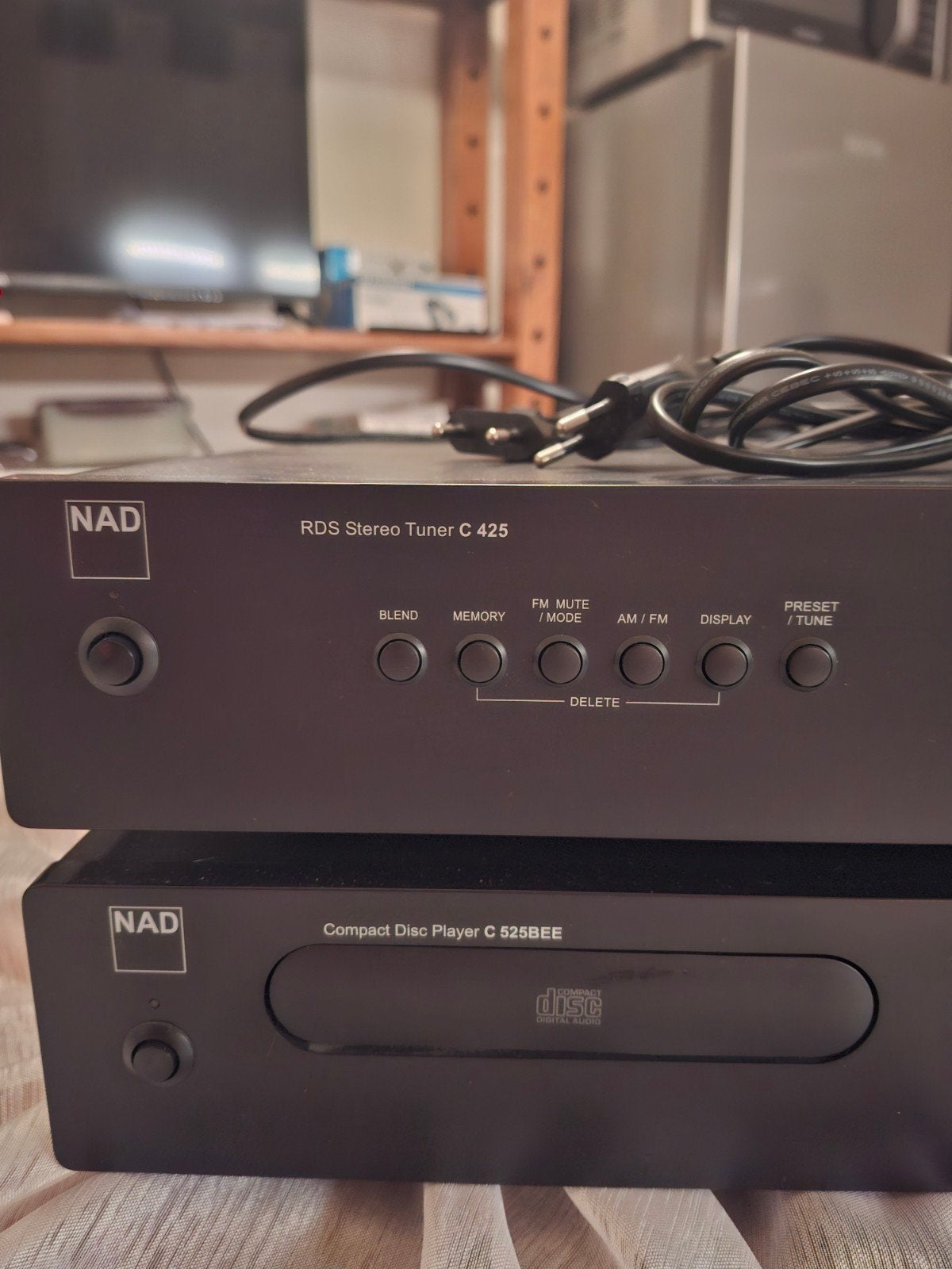 NAD C 525BEE CD-speler en C 425 RDS Stereo Tuner, Ophalen, Zo goed als nieuw, Overige merken, Met radio
