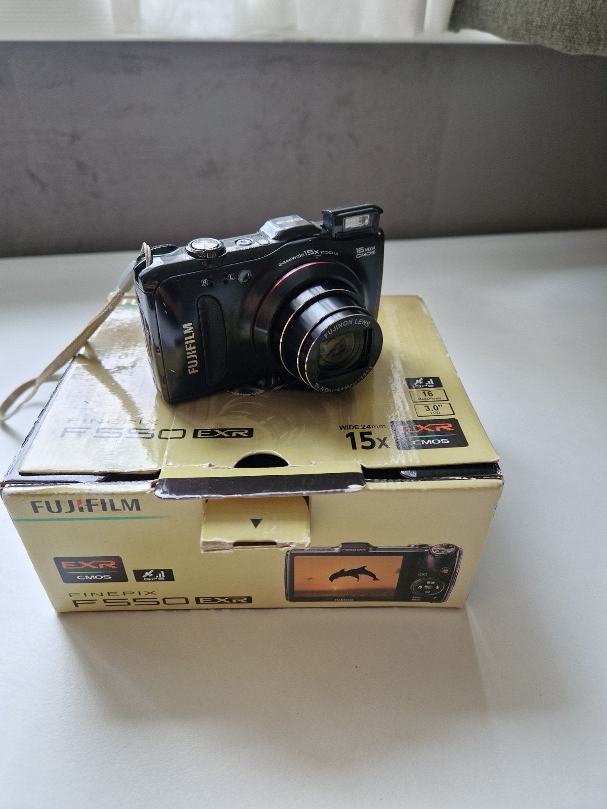 Fujifilm finepix f550exr digitale point and shoot camera, Gebruikt, Compact, Ophalen of Verzenden, 16 Megapixel