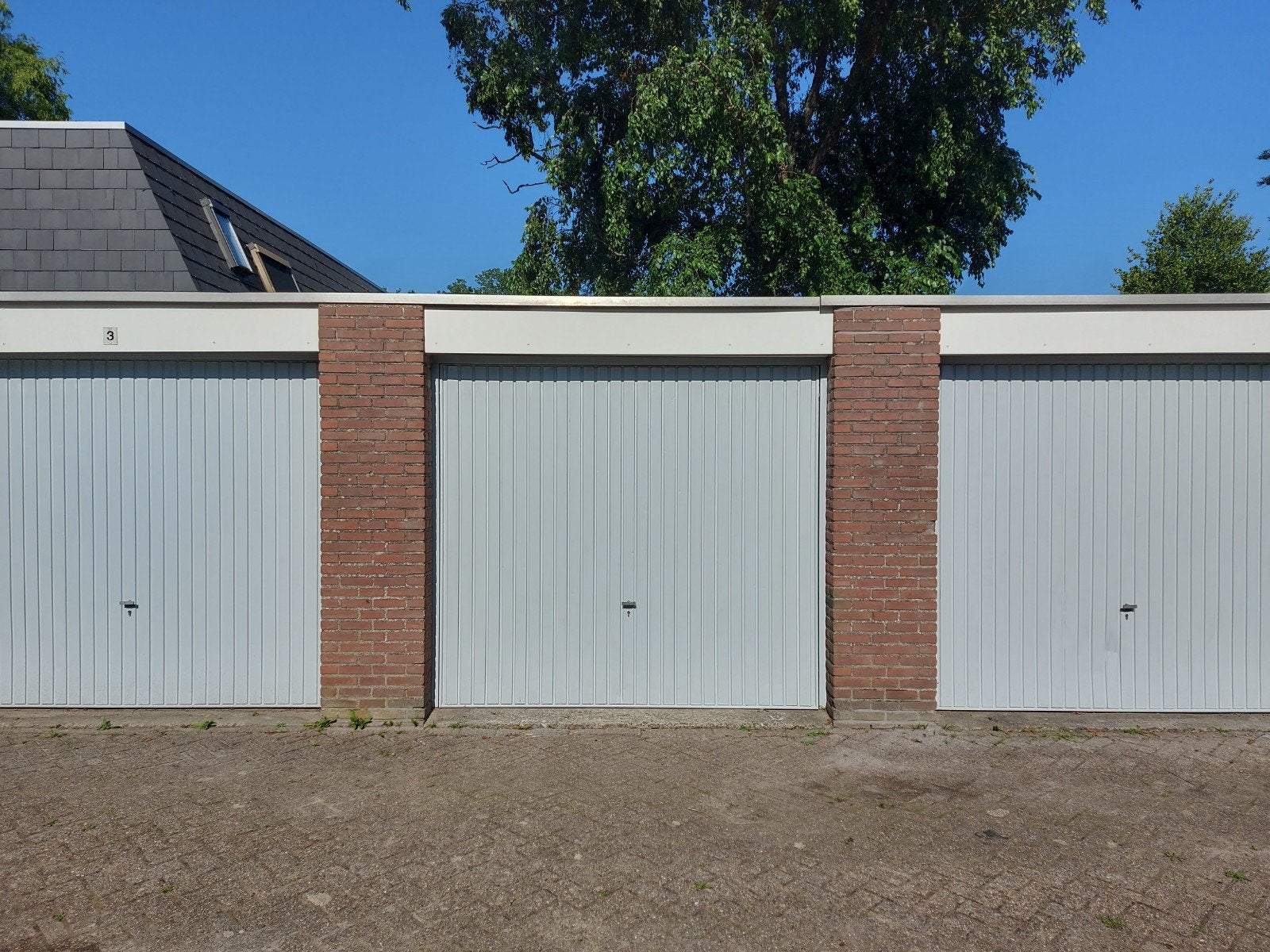 Garagebox te huur Gagelweg Halsteren, Auto diversen