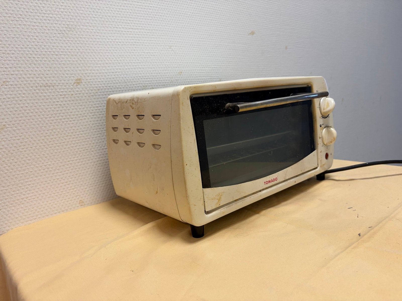 Tomado Mini-oven - Compacte en functionele oven, Ophalen, Minder dan 45 cm, Gebruikt, Vrijstaand